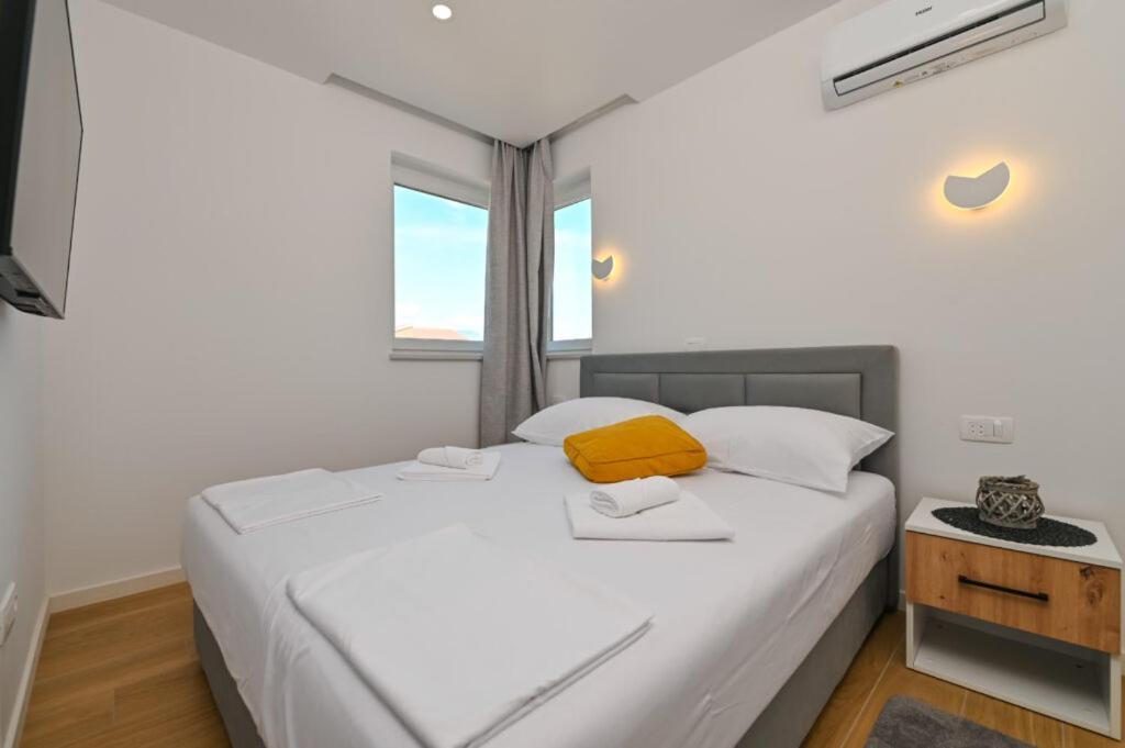Boutique Hotel Ivy'Z Novalja Kültér fotó