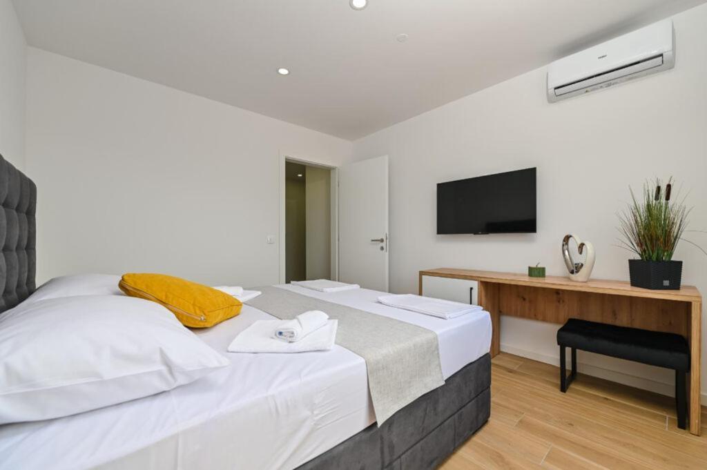 Boutique Hotel Ivy'Z Novalja Kültér fotó