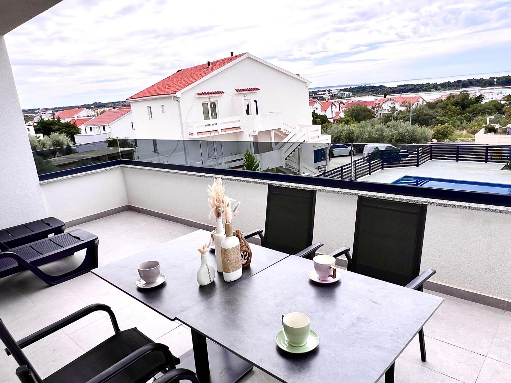 Boutique Hotel Ivy'Z Novalja Kültér fotó