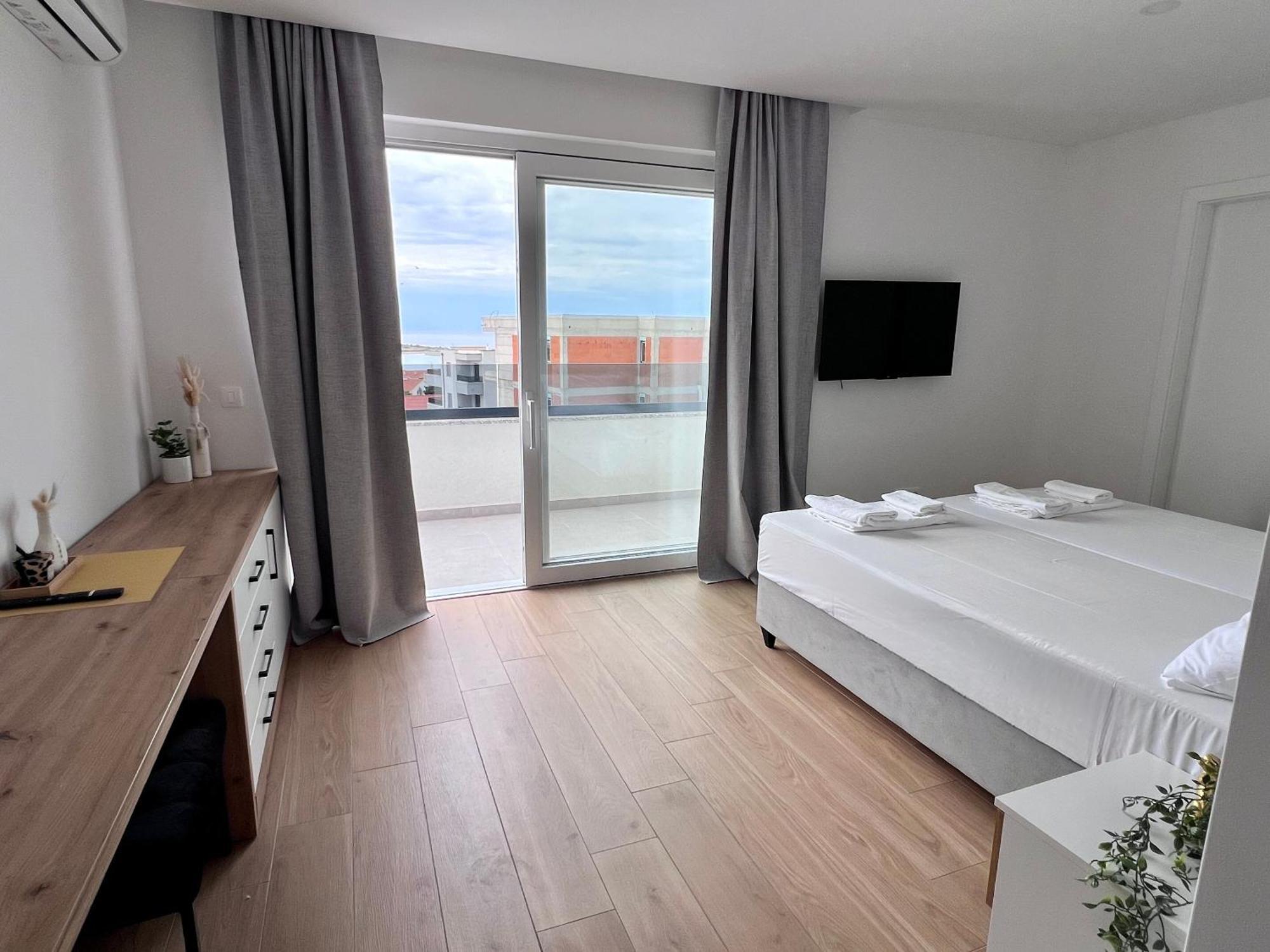 Boutique Hotel Ivy'Z Novalja Kültér fotó
