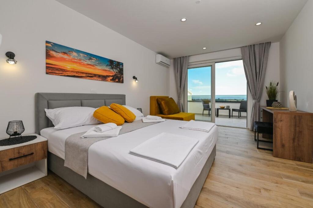 Boutique Hotel Ivy'Z Novalja Kültér fotó